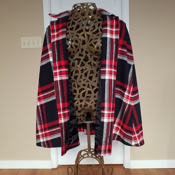 Plaid Cape with detachable hood - Picture 7 of 7